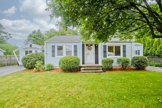 12 Allen St, Chicopee, MA 01020