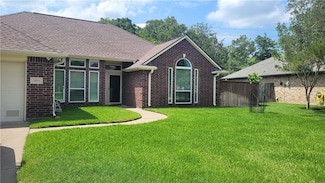 5801 Knightsbridge Ln, Bryan, TX 77802