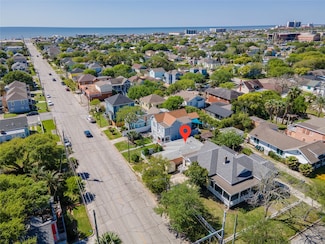 1911 35th St, Galveston, TX 77550