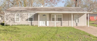 10 Baldwin Ln, East Saint Louis, IL 62206