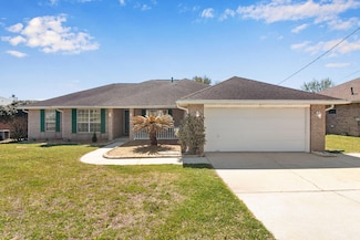 5130 Whitehurst Ln, Crestview, FL 32536
