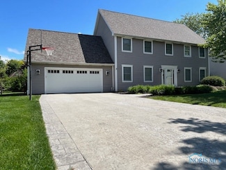 5552 Eagle Trace Dr, Sylvania, OH 43560