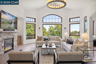 1740 Toyon Rd, Lafayette, CA 94549