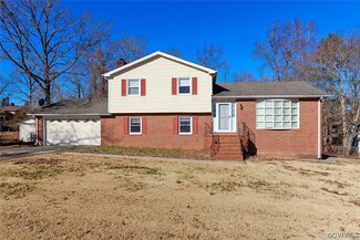 104 Queen Anne Dr, Hopewell, VA 23860