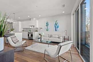 97 Elmwood St Unit 305, Cambridge, MA 02140