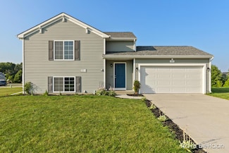 609 Tall Ridge Dr, Middleville, MI 49333