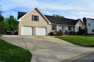 413 Southern Oaks Dr, Chesapeake, VA 23322