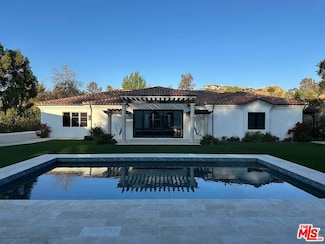 2 Trigger Rd, Bell Canyon, CA 91307