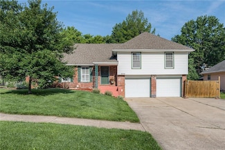 6704 N Garfield Ave, Kansas City, MO 64118