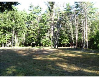 158 Thayer Rd, Whitefield, ME 04353