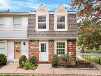 1101 Bonnie Brae Dr Unit 10A, Coraopolis, PA 15108