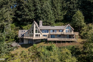 94515 Highway 101 S, Yachats, OR 97498