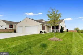 1343 Chami Dr Unit 158, Spring Grove, PA 17362
