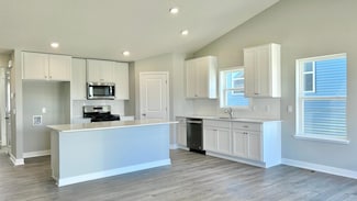 2074 La Tour Dr, Shakopee, MN 55379