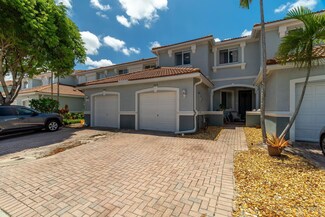 2070 Oakhurst Way, Riviera Beach, FL 33404