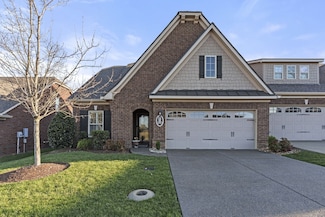 1019 Club View Dr, Gallatin, TN 37066
