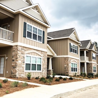 75 Woodlawn Dr, Dublin, GA 31021