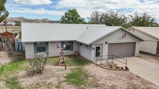 213 Circle c Ave, Fort Davis, TX 79734