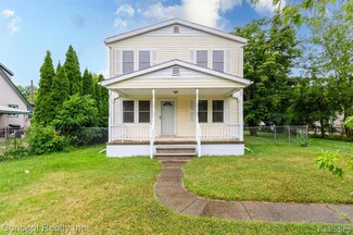 14225 Reeck Rd, Southgate, MI 48195