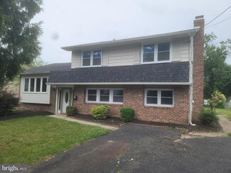 104 Sunset Ln, Beverly, NJ 08010