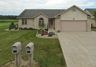 108 Kincora Dr, Bucyrus, OH 44820