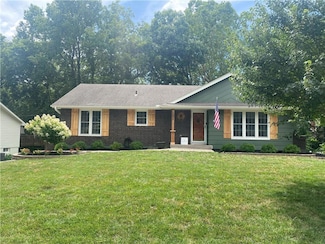 6808 NW Pleasant View Dr, Kansas City, MO 64152