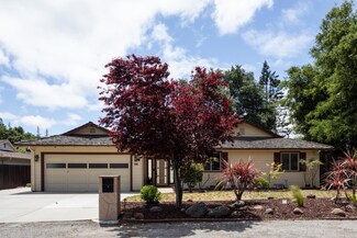 36 Pine Ln, Los Altos, CA 94022