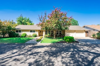 420 Mainberry Dr, Madera, CA 93637