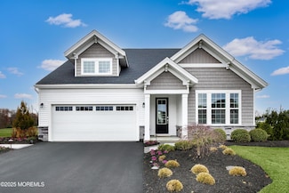 61 Fillmore Dr, Monroe Township, NJ 08831