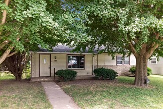 520 W 10th St, Jonesboro, IN 46938