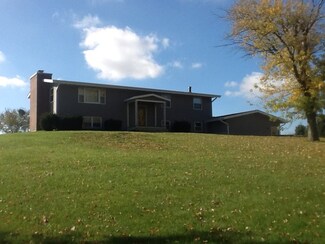 11332 Base Line Rd, Kingston, IL 60145