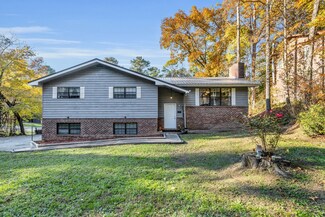 643 Pine Oaks Dr, Tunnel Hill, GA 30755