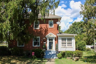 811 Broad St, Altavista, VA 24517