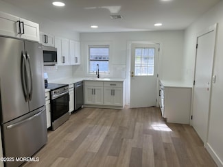 335C Canterbury Ct, Lakewood, NJ 08701