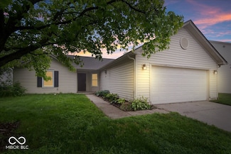 6011 Twyckenham Dr, Indianapolis, IN 46236