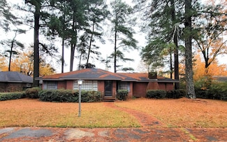 810 Hudson Ave, Pine Bluff, AR 71603