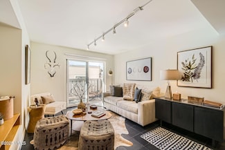 9 Vail Rd Unit 16, Vail, CO 81657