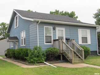 1835 Cody St, Bettendorf, IA 52722