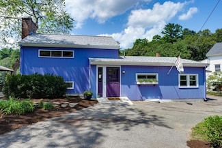 9 Stonecleve Rd, Wellesley, MA 02482