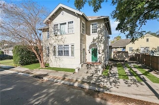 5819 Clara St, New Orleans, LA 70115