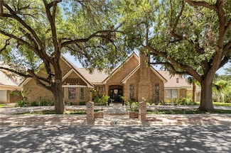 305 Bluebird Ave, McAllen, TX 78504