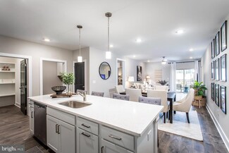 13210 Petrel St Unit 3408, Clarksburg, MD 20871