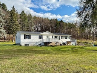 7189 Big Tree Rd, Pavilion, NY 14525