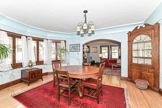 1543 N 60th St, Milwaukee, WI 53208