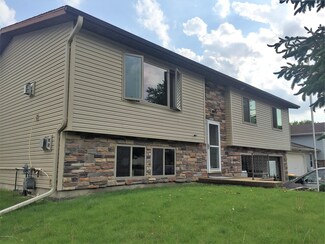 425 5th Ave NE, Plainview, MN 55964