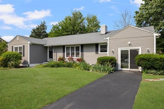 6 Humes Ave, Warwick, RI 02889