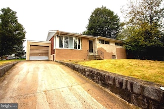 1500 Creswood Rd, Philadelphia, PA 19115