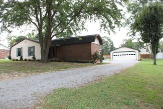 5204 County Road 1223, Falkville, AL 35622