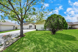 10922 Filey Ln, Houston, TX 77013
