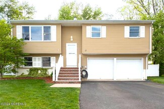 13 Nicholas Dr, Old Bridge, NJ 08857